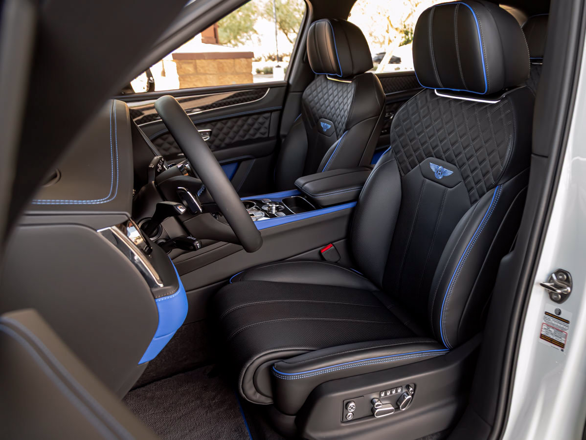 Certified 2025 Bentley Bentayga AWD/4WD image 16