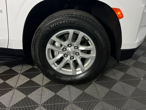 Used 2024 Chevrolet Tahoe LT image 13