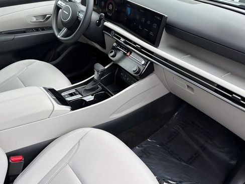 Certified 2025 Hyundai Tucson SEL image 18