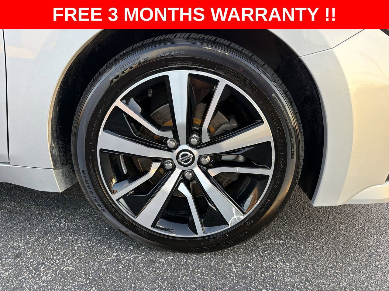 Used 2021 Nissan Maxima 3.5 SV w/ Floor Mat Group FWD image 10