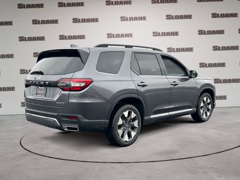 New 2026 Honda Pilot Touring image 5