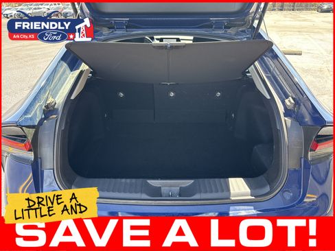 Used 2024 Toyota Prius LE FWD image 19