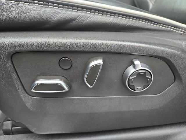 Used 2023 GMC Sierra 1500 AT4X AWD/4WD image 12
