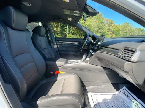 Used 2022 Honda Accord Sport image 28