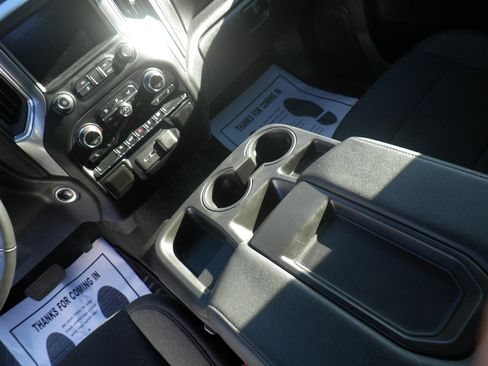 Used 2021 Chevrolet Silverado 1500 LT image 23