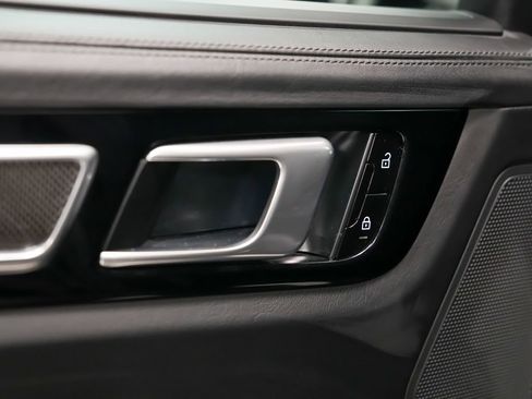 Used 2020 Porsche Cayenne Turbo AWD/4WD image 15