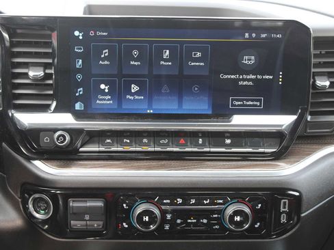 Certified 2025 Chevrolet Silverado 1500 LT w/ Safety Package image 18