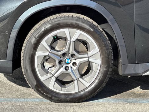 Used 2025 BMW X1 xDrive28i w/ Premium Package image 12