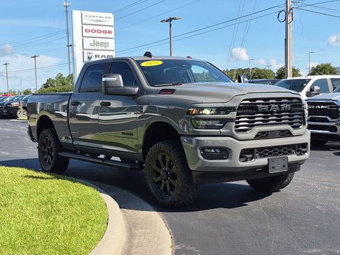 Used 2026 RAM 2500 Big Horn AWD/4WD image 3