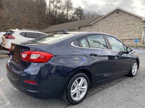 Used 2016 Chevrolet Cruze LT image 5
