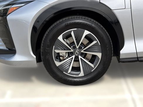 Certified 2023 Lexus RZ 450e Premium w/ Technology Package image 12