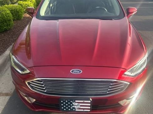 Used 2017 Ford Fusion Titanium image 1