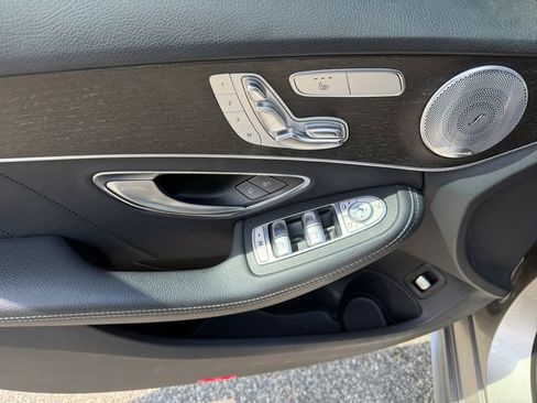 Used 2020 Mercedes-Benz C 300 4MATIC Sedan image 5