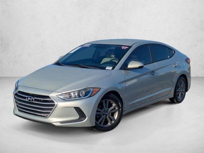 Used 2017 Hyundai Elantra SE