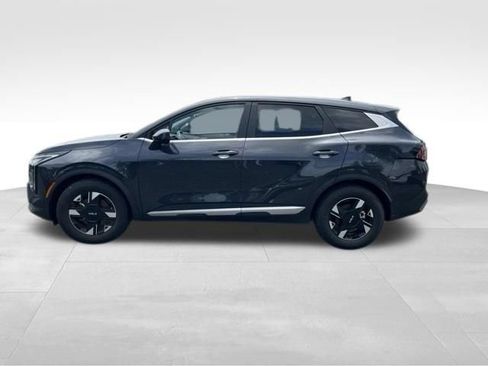 Used 2026 Kia Sportage LX FWD image 4
