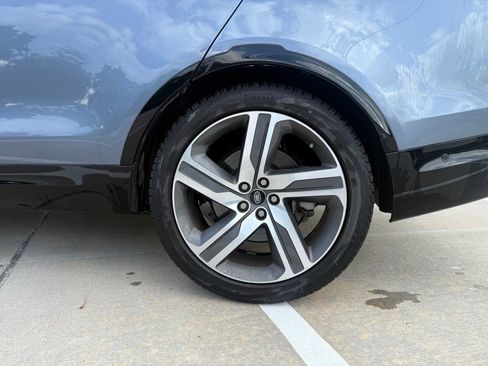 Used 2021 Land Rover Discovery HSE R-Dynamic AWD/4WD image 10