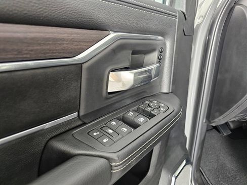 New 2026 RAM 2500 Laramie AWD/4WD image 21