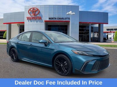 Used 2025 Toyota Camry SE w/ Multimedia Upgrade Package
