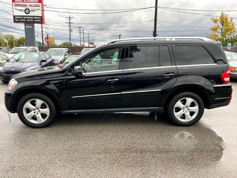 Used 2011 Mercedes-Benz GL 450 4MATIC image 2