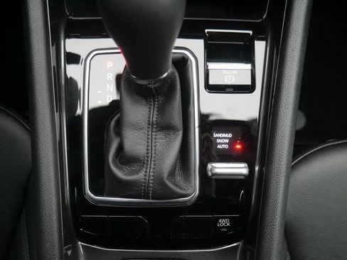 Used 2024 Jeep Compass Latitude w/ Sun and Sound Group image 24