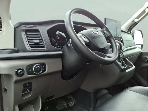 Used 2024 Ford Transit 250 148 Medium Roof image 14