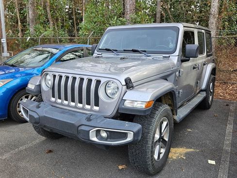 Used 2020 Jeep Wrangler Unlimited Sahara image 3