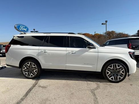 Used 2025 Ford Expedition Max Platinum w/ Platinum Ultimate Package image 8