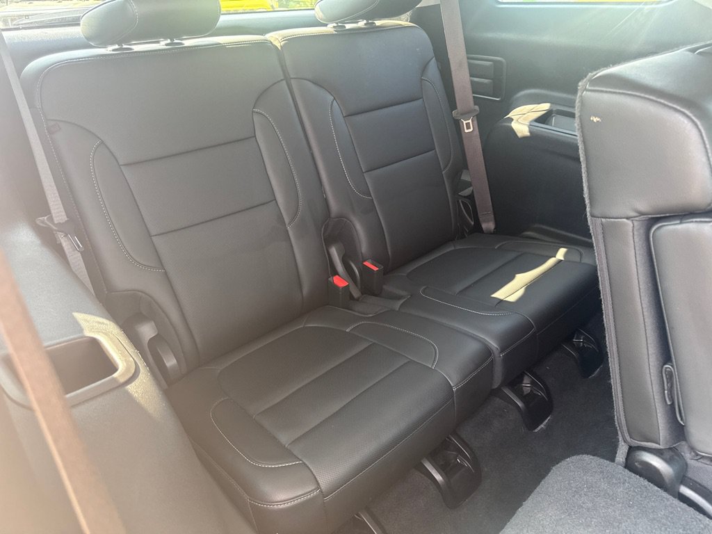 Used 2023 GMC Acadia SLT FWD image 15