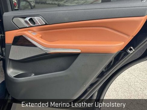 Used 2022 BMW X7 M50i w/ Executive Package image 28