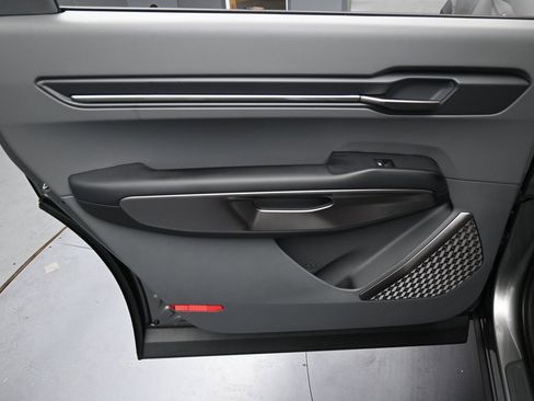 Used 2024 Kia EV9 Light Long Range image 35