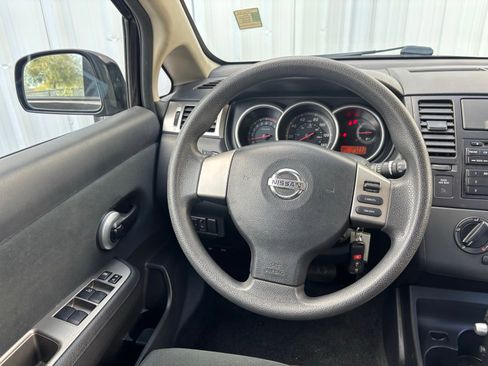 Used 2011 Nissan Versa 1.8 S w/ Plus Pkg image 18