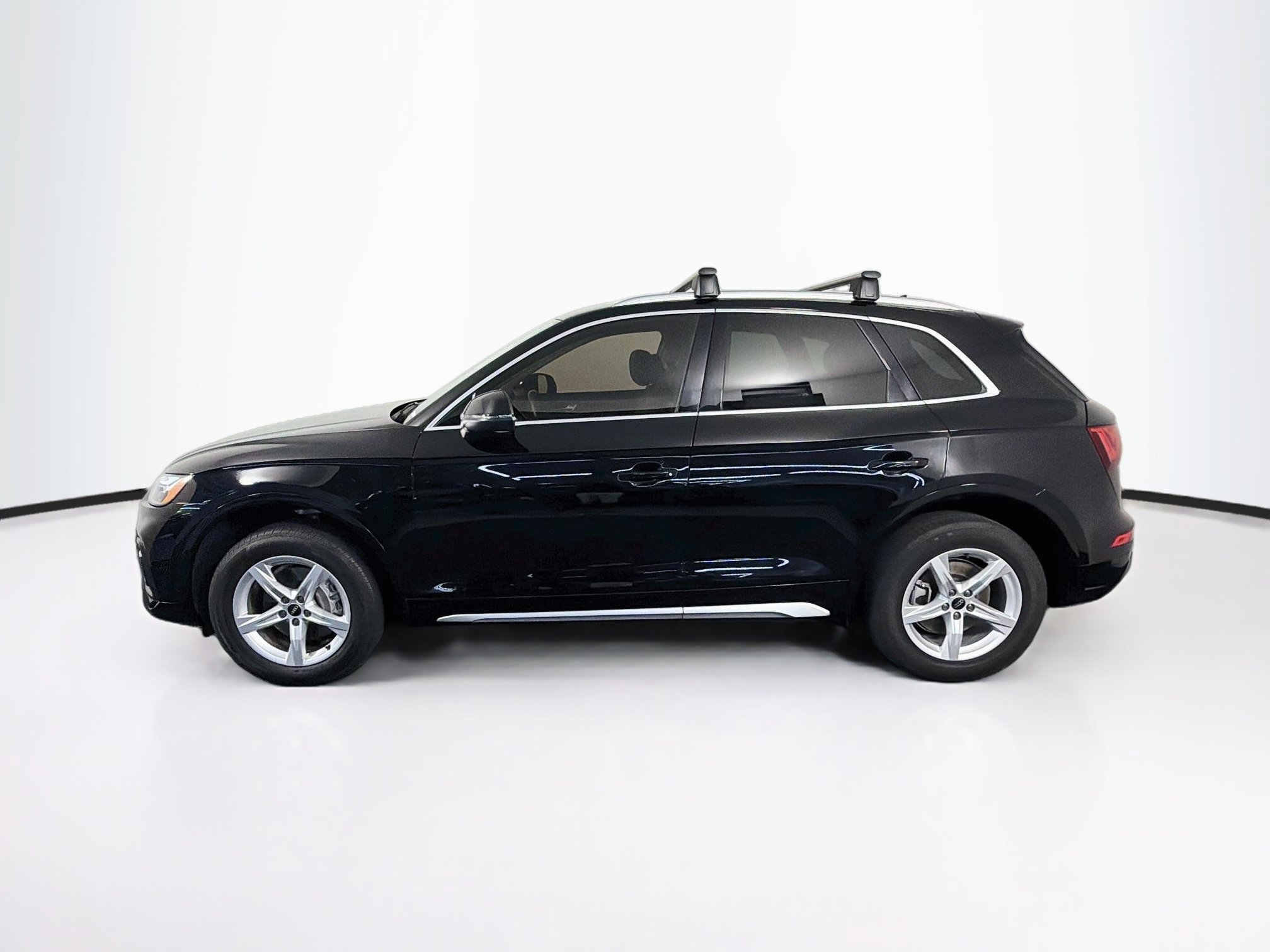 Used 2023 Audi Q5 2.0T Premium w/ Convenience Package AWD/4WD image 4