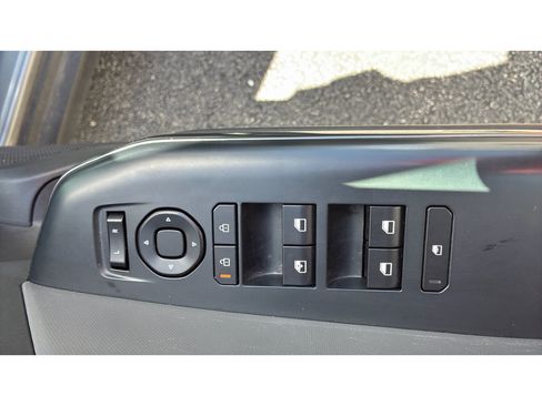 Used 2025 Kia K4 FWD image 12