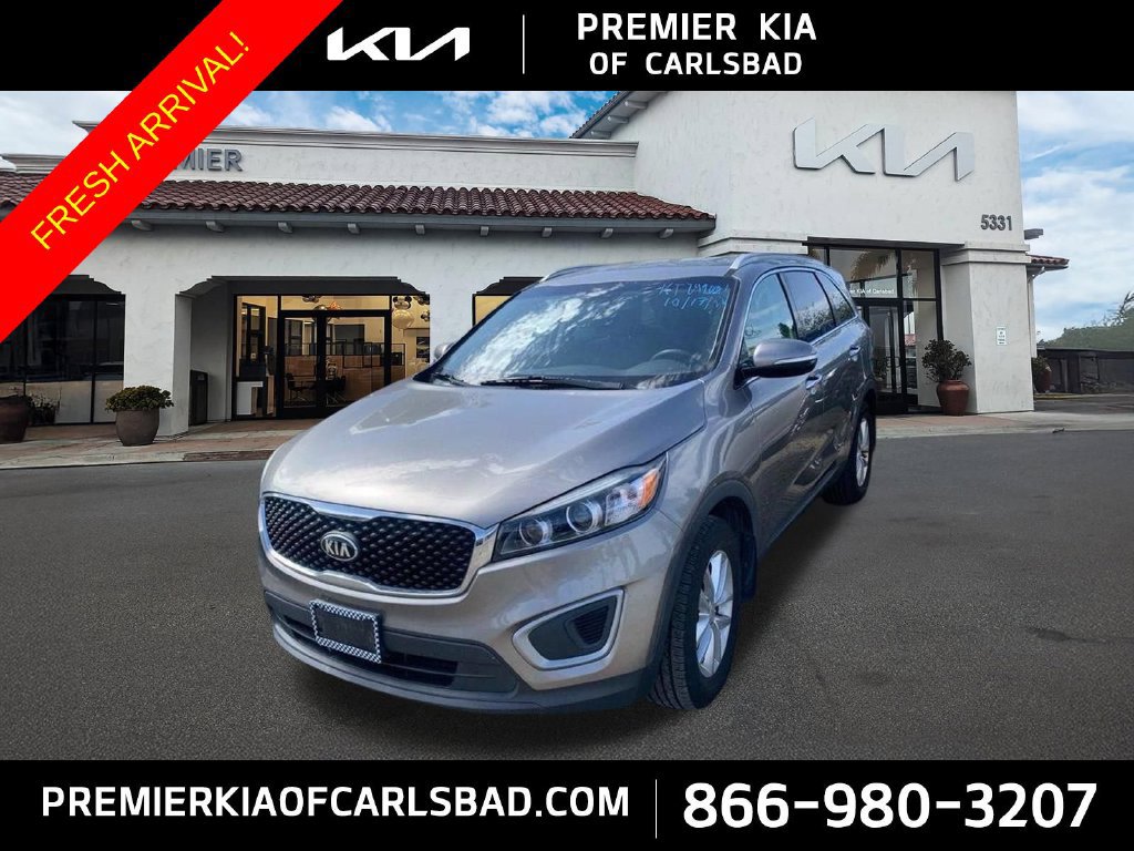Used 2017 Kia Sorento FWD w/ LX Convenience Package image 1