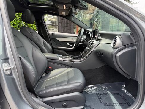 Used 2021 Mercedes-Benz C 300 Sedan w/ AMG Line image 34