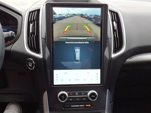 Used 2024 Ford Edge Titanium AWD/4WD image 17