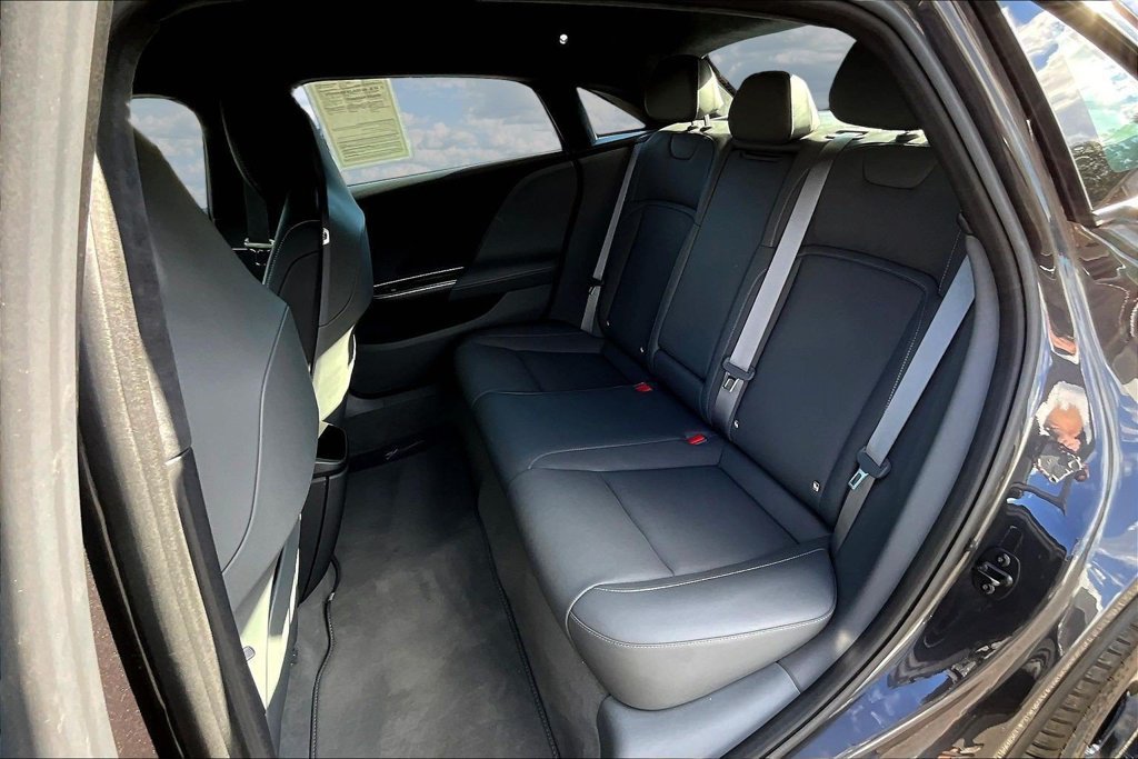 Used 2024 Lucid Air Pure RWD image 23