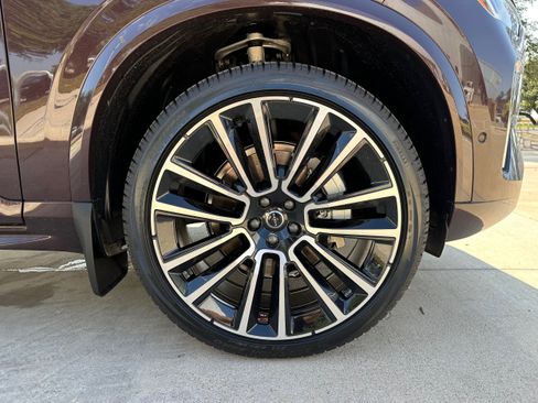 Used 2026 Volvo XC90 B6 Plus w/ Protection Package Premier AWD/4WD image 7