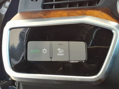 Used 2023 Audi A6 Premium Plus w/ Premium Plus Package AWD/4WD image 11