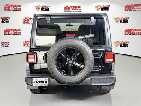 Used 2022 Jeep Wrangler Unlimited Sport AWD/4WD image 14