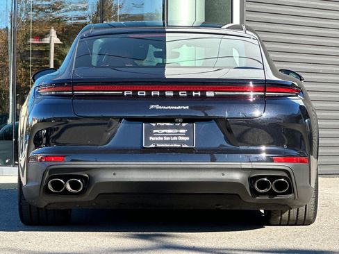 Used 2024 Porsche Panamera image 7