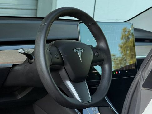 Used 2019 Tesla Model 3 Standard Range Plus RWD image 13