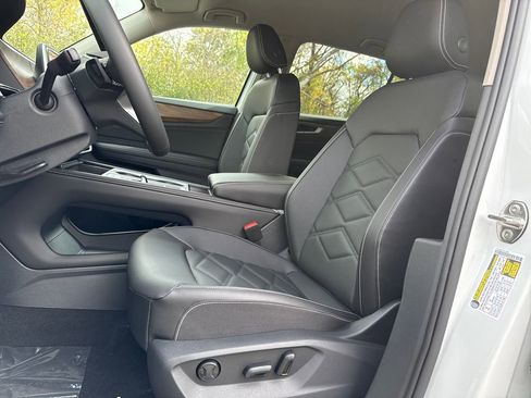 New 2026 Volkswagen Atlas SE image 3