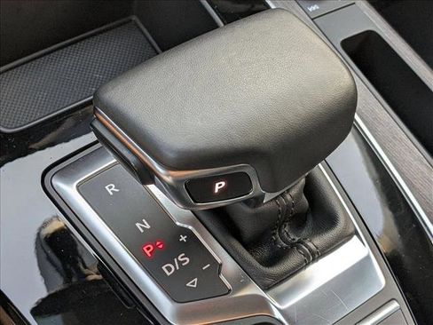 Certified 2025 Audi Q5 2.0T Premium Plus w/ Premium Plus Package image 12