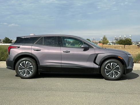 Used 2026 Chevrolet Blazer EV LT image 3