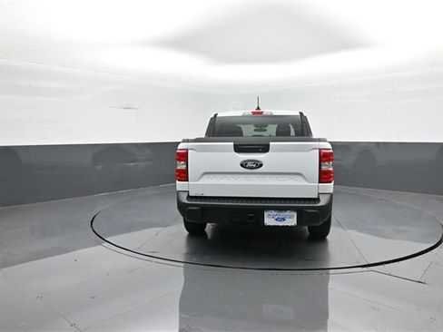 New 2025 Ford Maverick XLT image 6