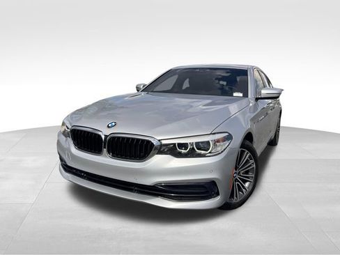 Used 2020 BMW 530e w/ Convenience Package RWD image 9