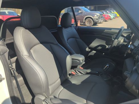 Certified 2023 MINI Cooper S image 28