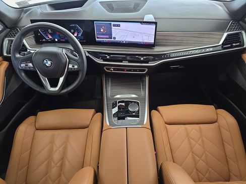 Used 2025 BMW X5 xDrive40i w/ Premium Package AWD/4WD image 10