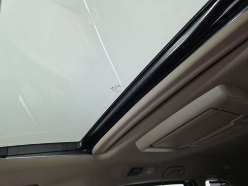Used 2023 Honda Odyssey Elite image 26